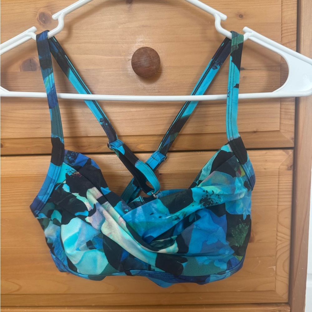 Athleta Vibrant Blue Swim Wear Size Small, bottoms, top, rash guard - Picture 5 of 10